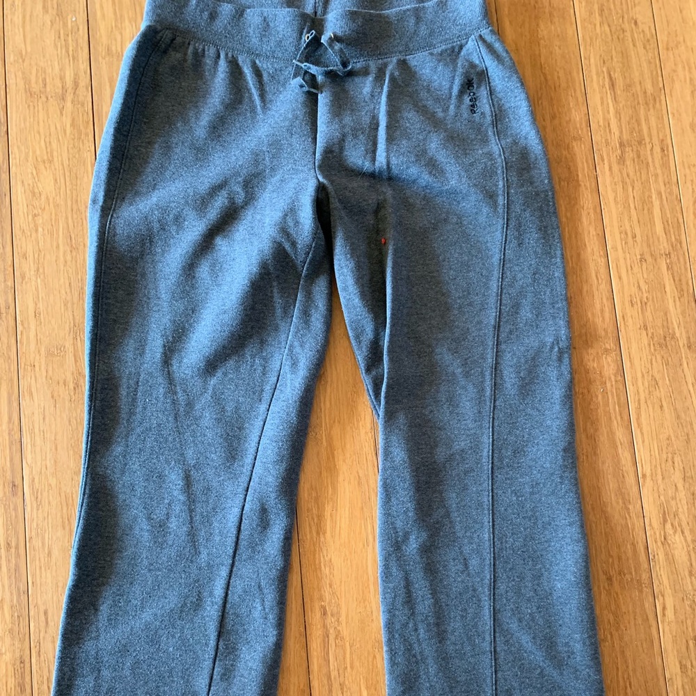 Reebok size medium jogging pants